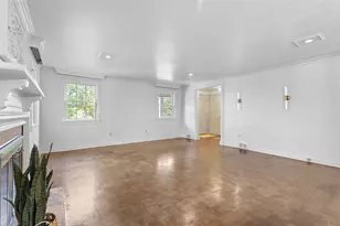 139 Grienbrier Dr, Carnegie, PA 15106 - Photo 8