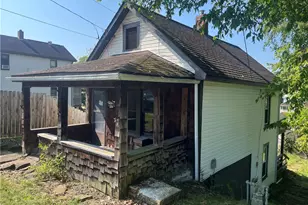 126 Lincoln Ave, Leechburg Boro, PA 15656 - Photo 1