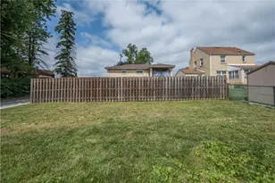 2154 Vermont Ave, West Mifflin, PA 15122 - Photo 46