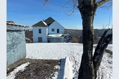 403 Lowell Street, Vandergrift, PA 15690 - Photo 2