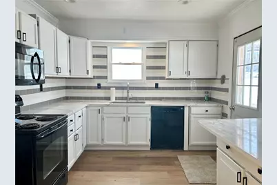 403 Lowell Street, Vandergrift, PA 15690 - Photo 6