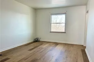 403 Lowell St, Vandergrift, PA 15690 - Photo 16