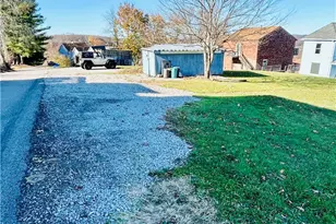 403 Lowell St, Vandergrift, PA 15690 - Photo 28