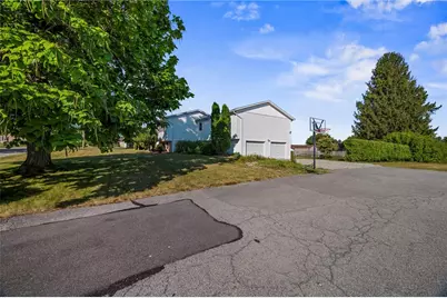 423 Braddock Street, Westmont Hilltop School District, PA 15905 - Photo 36