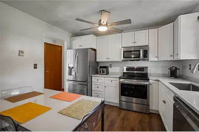 423 Braddock Street, Westmont Hilltop School District, PA 15905 - Photo 8