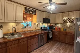 214 Hooks Ln, Canonsburg, PA 15317 - Photo 10