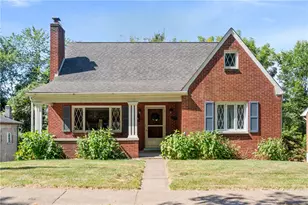 212 Avenue L, Pittsburgh, PA 15221 - Photo 1