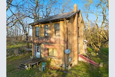 2225 County Line Rd, Shenango Township, PA 16101 - Photo 1