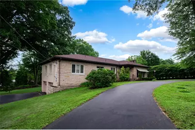 2716 Albert St. Ext., Neshannock Township, PA 16105 - Photo 2