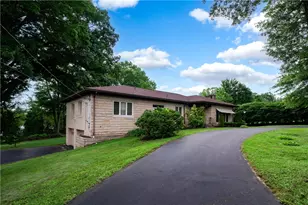 2716 Albert St Ext, Neshannock Township, PA 16105 - Photo 2