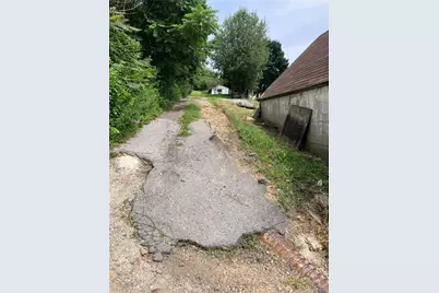 319 Bessemer Avenue, Twp of But SW, PA 16045 - Photo 18