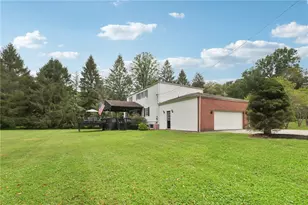 748 Four Mile Run Rd, Ligonier Township, PA 15658 - Photo 8