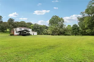 748 Four Mile Run Rd, Ligonier Township, PA 15658 - Photo 10