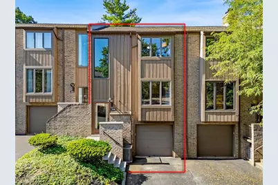 385 Hawthorn Ct, Ross Twp, PA 15237 - Photo 1