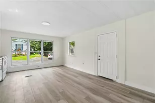 4204 Holiday Hills Ln, Murrysville, PA 15668 - Photo 4