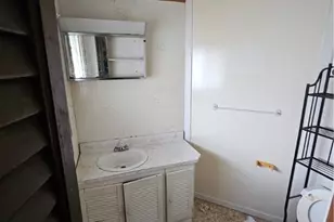 413 Electric St, New Castle, PA 16101 - Photo 8