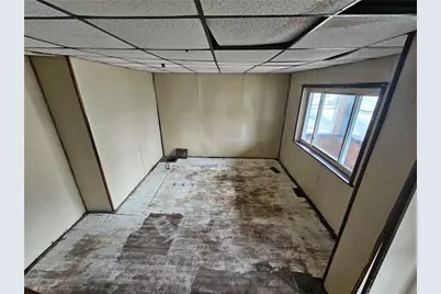 413 Electric St, New Castle, PA 16101 - Photo 6