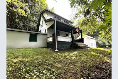 204 W Clayton St, New Castle, PA 16102 - Photo 1