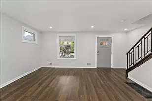 7717 Tuscarora St, Pittsburgh, PA 15221 - Photo 8