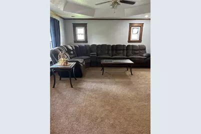 124 Carnegie Ave, Clairton, PA 15025 - Photo 8