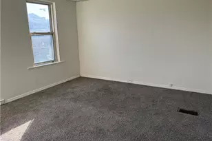 122 Greydon Ave, McKees Rocks, PA 15136 - Photo 8