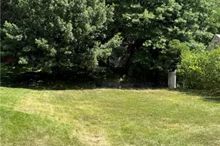 110 Greydon Ave, McKees Rocks, PA 15136 - Photo 1