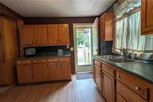38 Ridge Rd, Centerville, PA 15417 - Photo 4