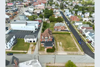 35 N Hitchman St, Mt Pleasant Boro, PA 15666 - Photo 4