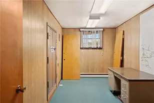 35 N Hitchman St, Mt Pleasant Boro, PA 15666 - Photo 18