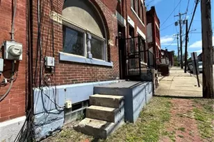 1619 Bedford Ave, Pittsburgh, PA 15219 - Photo 2