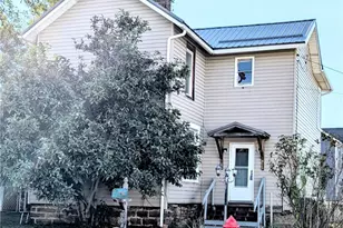 504 W 2nd Ave, Derry Boro, PA 15627 - Photo 1