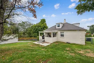 301 Lewis Ave, Jeannette, PA 15644 - Photo 22