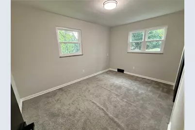 3548 Ridgewood Dr, Wilkins Township, PA 15235 - Photo 10