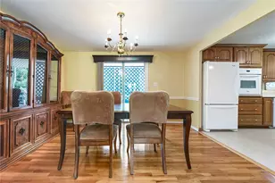 524 Rainier Dr, Pittsburgh, PA 15239 - Photo 8