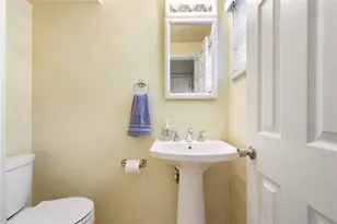 524 Rainier Dr, Pittsburgh, PA 15239 - Photo 18