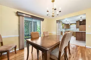 524 Rainier Dr, Pittsburgh, PA 15239 - Photo 16