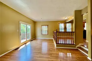 102 Meadowview Dr, North Strabane, PA 15317 - Photo 10