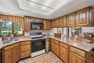 107 Jennie Dr, Lancaster Township, PA 16037 - Photo 20