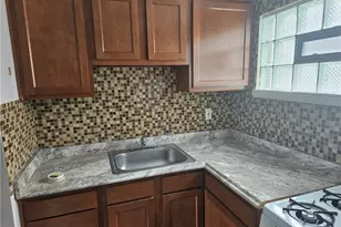 1905 Hanover St, Pittsburgh, PA 15218 - Photo 8