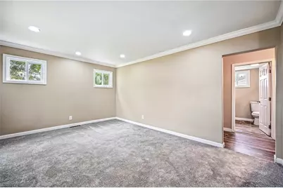 674 Deforest Court, Sharon, PA 16146 - Photo 10