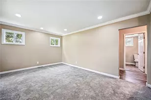 674 Deforest Ct, Sharon, PA 16146 - Photo 10