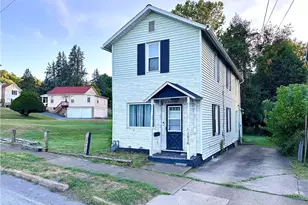 1816 Moravia St, Shenango Township, PA 16101 - Photo 2