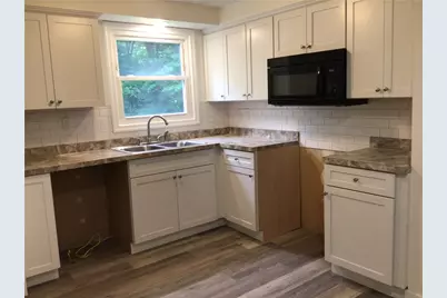 450 Greenwood Dr, Hermitage, PA 16148 - Photo 4
