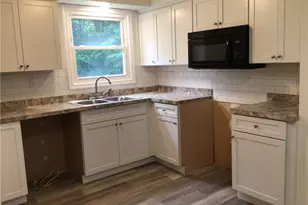 450 Greenwood Dr, Hermitage, PA 16148 - Photo 4