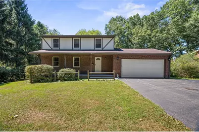 450 Greenwood Dr, Hermitage, PA 16148 - Photo 1