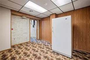 450 Greenwood Dr, Hermitage, PA 16148 - Photo 30