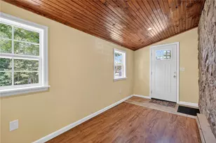 1043 Collinsburg Rd, Rostraver, PA 15089 - Photo 10