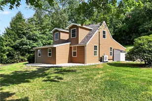 1043 Collinsburg Rd, Rostraver, PA 15089 - Photo 2