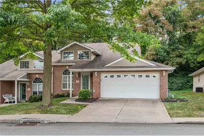 556 Newport Dr, Pittsburgh, PA 15235 - Photo 1