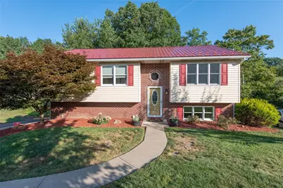 115 Fawn Dr, Allegheny Township, PA 15068 - Photo 1